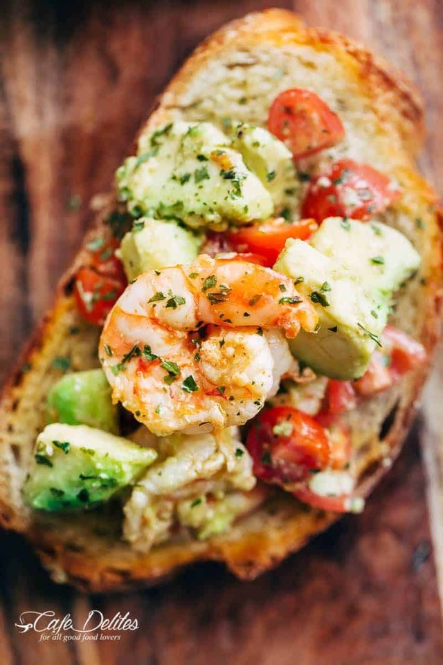 Shrimp Avocado Garlic Bread