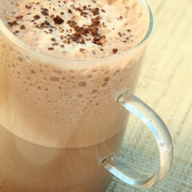 Varm choklad med soja- eller havre mjölk