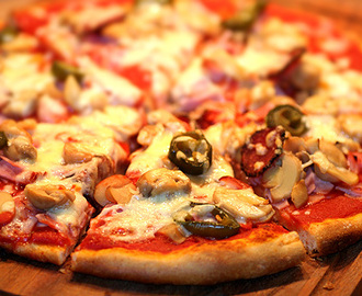 Pizzarecept och alla steg du kan förbereda för en god fredagspizza!