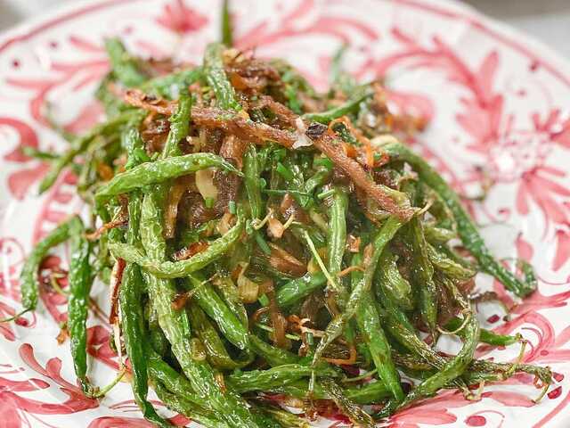 Vitlöksfrästa haricots verts