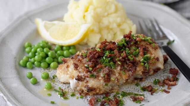 Stekt torskfilé med bacon och potatispuré