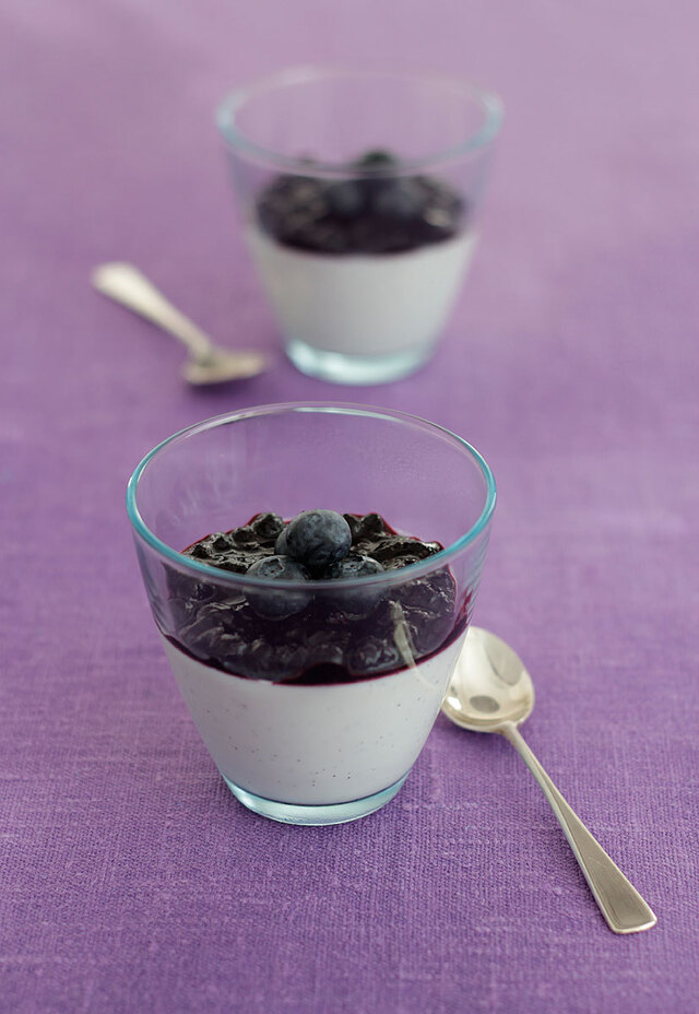 Kokospannacotta med blåbär LCHF