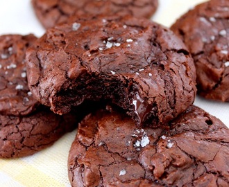 Brownie cookies med flingsalt
