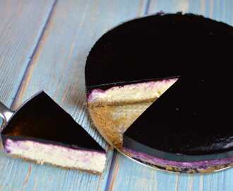 Cheesecake med blåbärsspegel