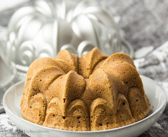 Soft Gingerbread Cake with Mascarpone