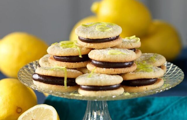 Möra citruskakor med chokladtryffel