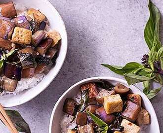  Vegan Stir-Fried Vitlök Tofu och Aubergine