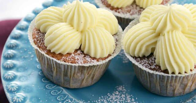 Morotscupcakes med cream cheese-frosting