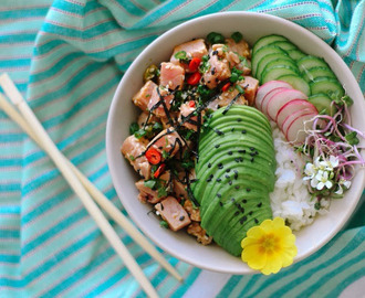 Poke Bowl med tonfisk och ananas!