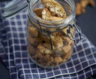 Glutenfria biscotti med mandel 