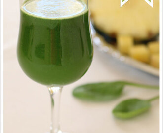 Superhälsosam grön detox juice