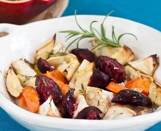 Apelsinbakad tofu med ingefära och rostade rotfrukter