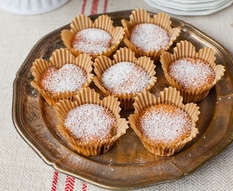 Vaniljmuffins med björnbär och vaniljäpplen