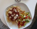 Pasta med syrlig tonfisksås