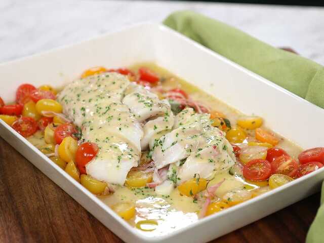 Rimmad torsk med beurre blanc och varma tomater