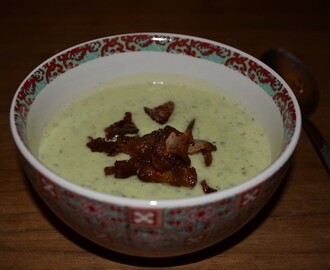 lchf zucchinisoppa med bacon