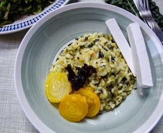 Risotto med svartkål och citronmarinerade gulbetor