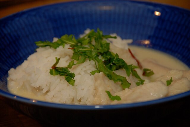 Fiskgryta med grön curry och kokos