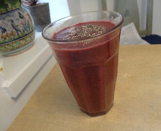 Recept: Bärsmoothie med chiakryddor