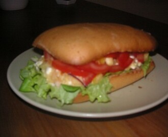 Ciabatta med fruktig och het kyckling- curryröra