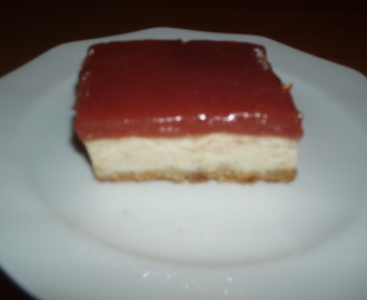 Cheesecake med hallontopping