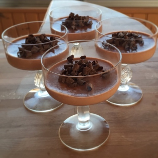 Supersnabb chokladpannacotta