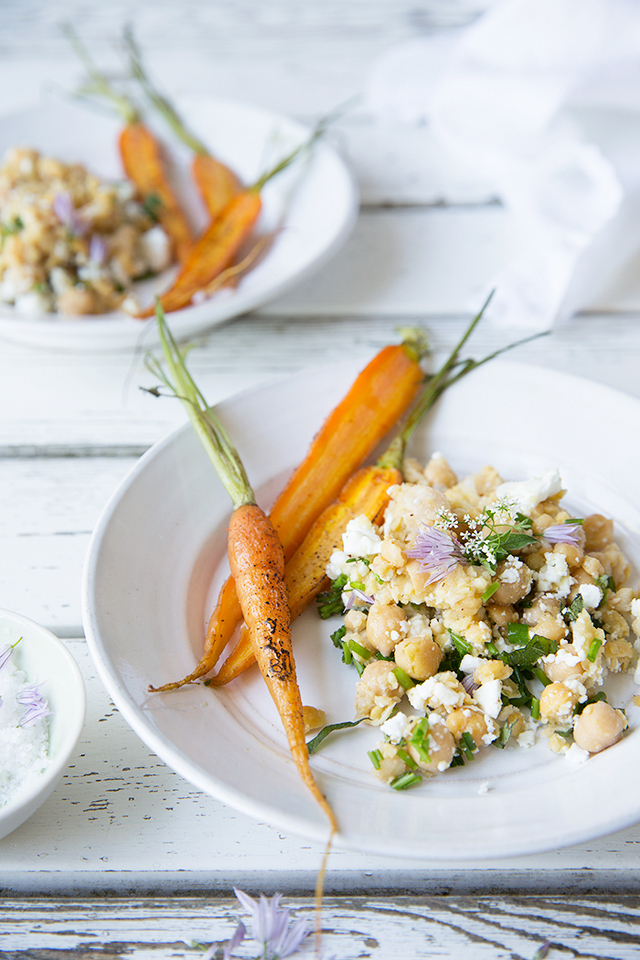 Chunky chickpea mash with maple roasted carrots