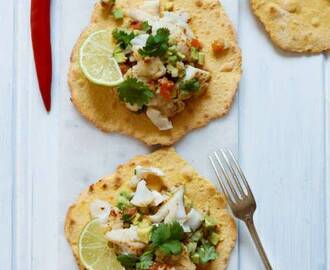 Fisktacos med kikärtstortillas och guacamole