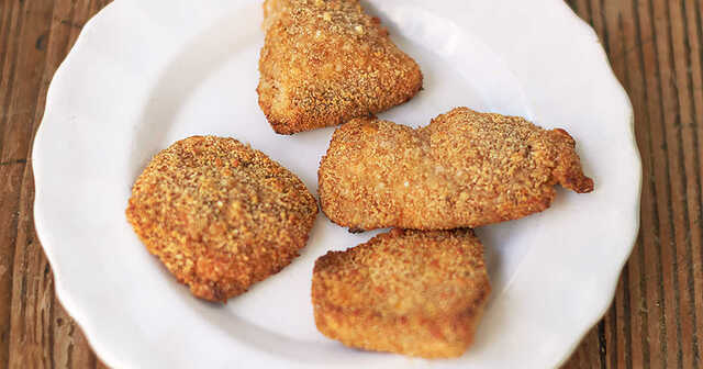 Kyckling-nuggets med parmesansmul