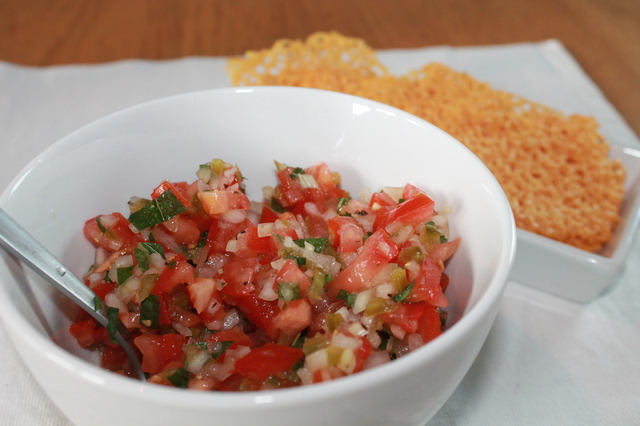 Tomat & mynta salsa