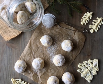 Tripel chocolate chip Snowball cookies