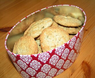 Tranbärscookies med pumpafrön och kanel