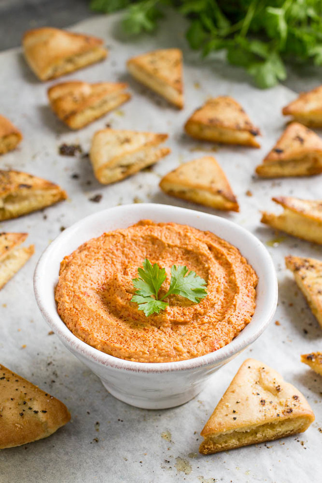 Paprikahummus och pitachips