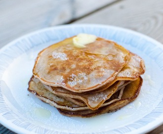 American pancakes med flädersirap