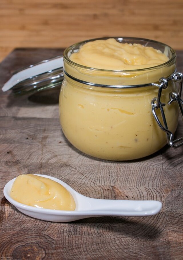 Koka vaniljkräm (Creme Anglaise)