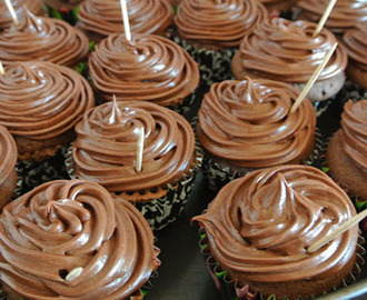 Glutenfria Mocha cupcakes med choklad och vanilj