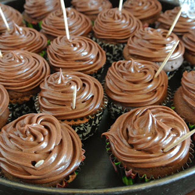 Glutenfria Mocha cupcakes med choklad och vanilj