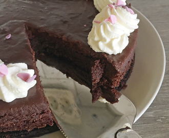 Chokladtårta bakad med kärlek
