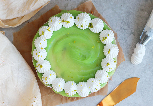 Vegansk blåbärscheesecake med limecurd