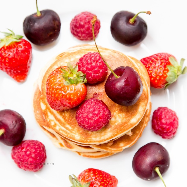 Vanilla Protein Pancakes with Fresh Berries