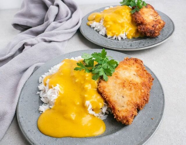 Katsu Curry - panerede koteletter med karrysauce | Mummum.dk | Opskrift | Aftensmad, Opskrifter, Opskrifter middag