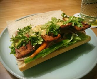 Banh mi med tofu