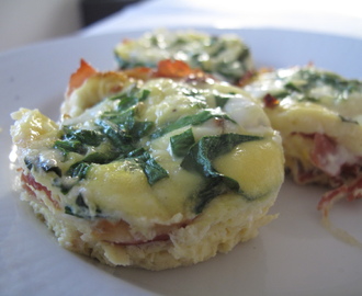 Äggmuffins med fetaost, serrano och soltorkad tomat