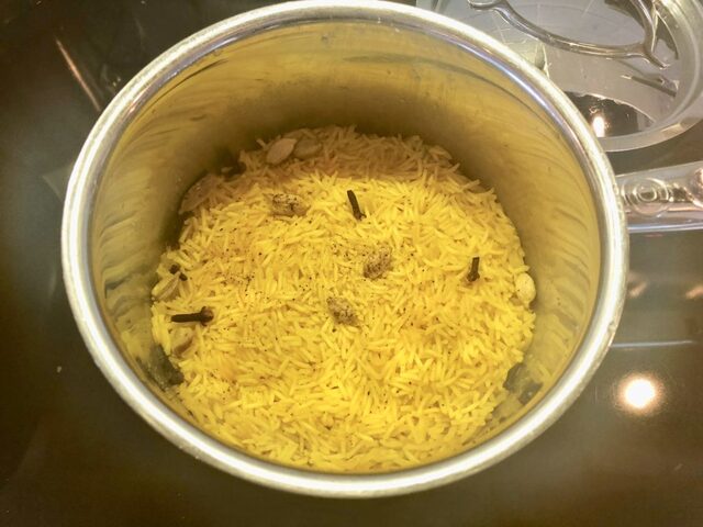 Indiskt ris – kokt med kryddor