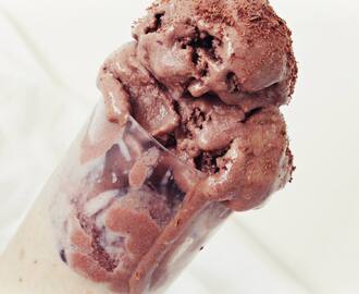 Frozen Yoghurt med smak av choklad och Bailey
