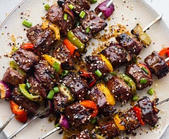 Grilled Asian Garlic Steak Skewers