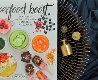 Superfood boost + crunchiga hallon och kokoskakor