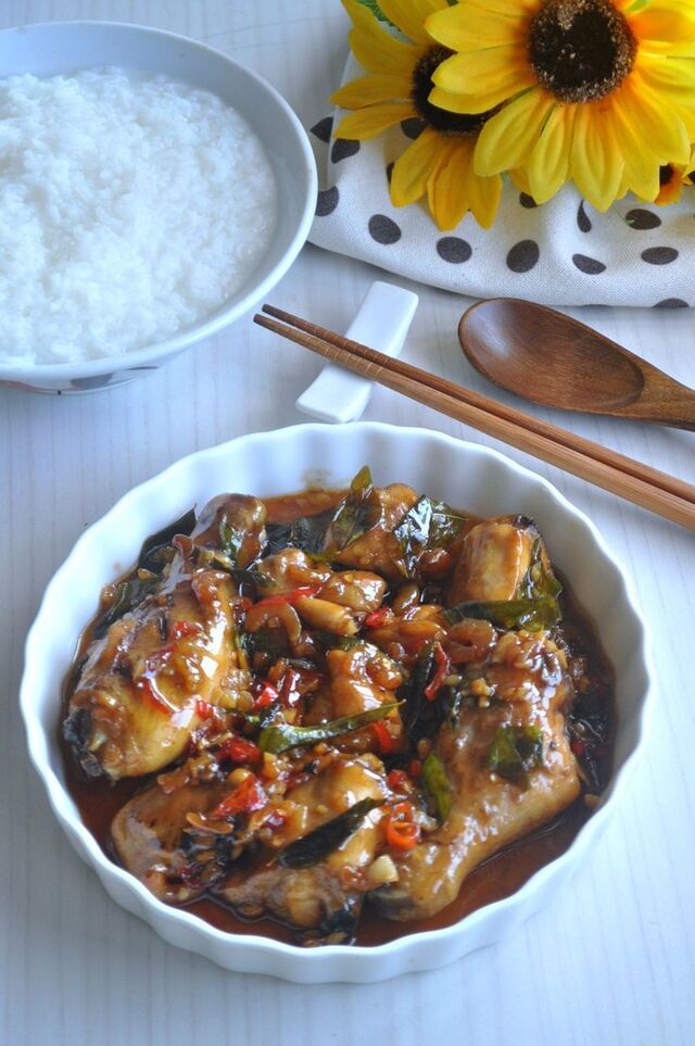 Kam Heong Chicken / Fragrant Spicy & Sweet Chicken 甘香明鸡 - Eat What Tonight | Recipe | Spicy chicken recipes, Poultry recipes, Easy chicken recipes