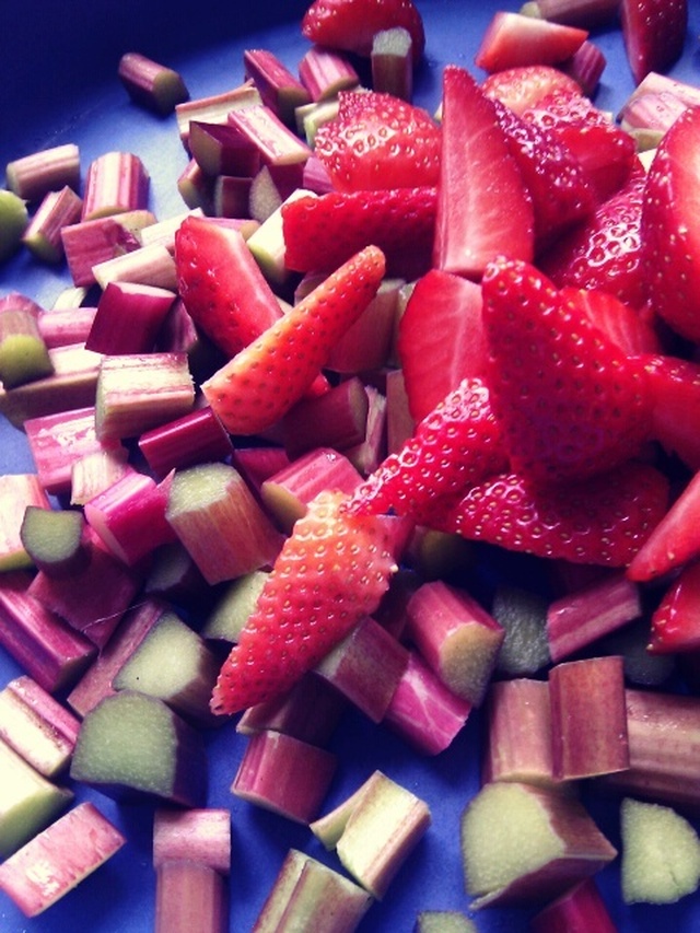 Rabarber & jordgubbspaj