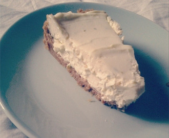 Key lime pie cheesecake
